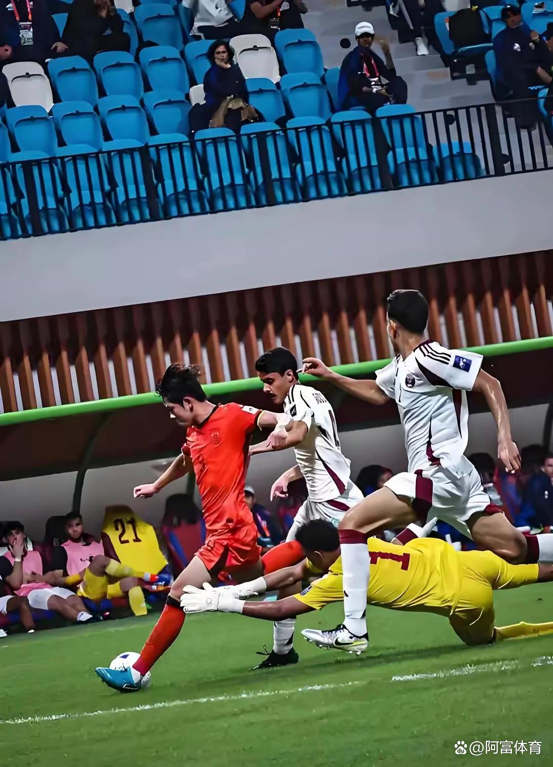 精英对决，亚洲俱乐部足球比赛燃情开战的简单介绍